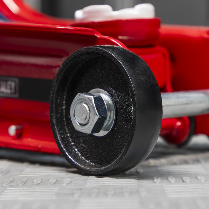 Low Profile Short Chassis Trolley Jack 2 Tonne | 1050CXLE