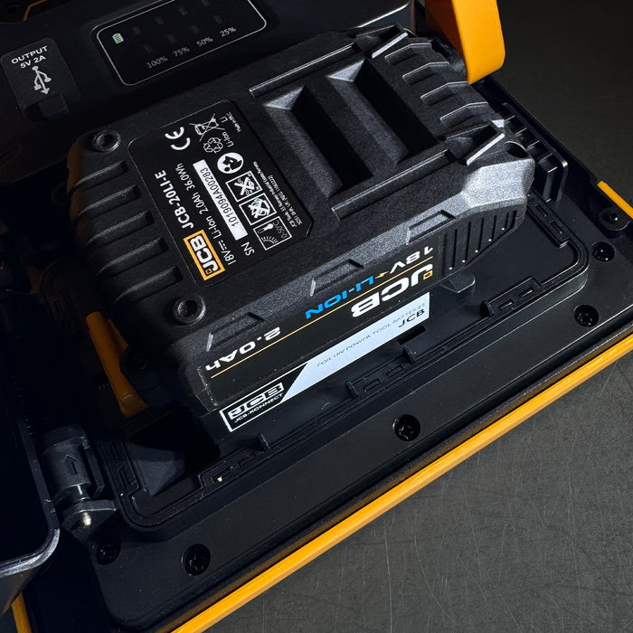 JCB Multi-Battery 4500 Lumen 18V Worklight | JCB-SL-KONNECT4500