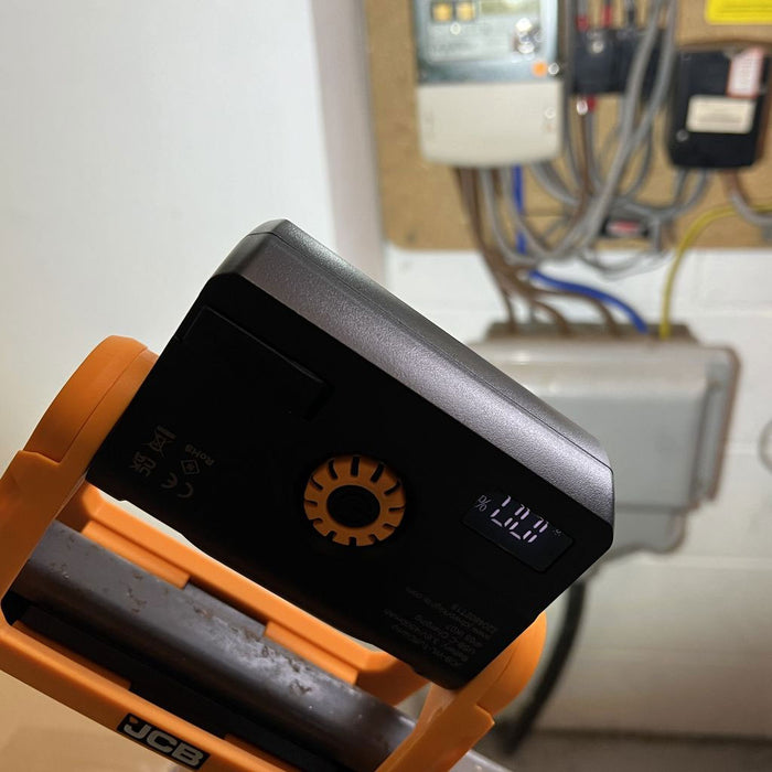 JCB TuffClamp 1500 Lumen Tough Worklight | JCB-WL-CLAMP