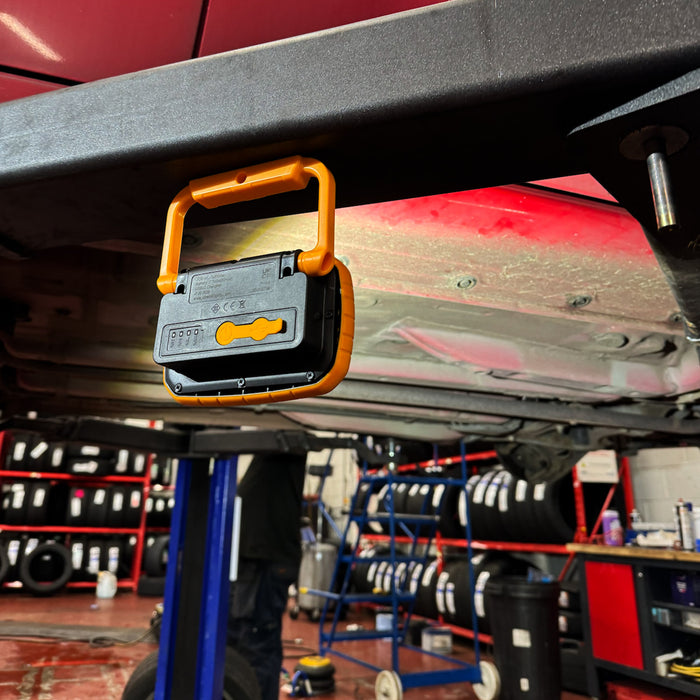 JCB Tough 1500 Lumen Tuff X One Worklight | JCB-WL-TUFFXONE
