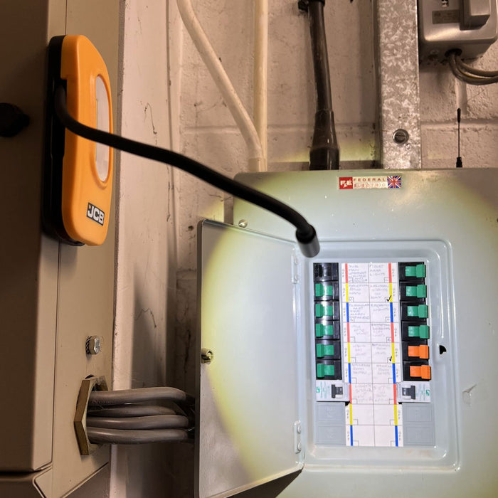 JCB Dual 300 Lumen Inspection Light & Worklight | JCB-WL-FLEXTRA