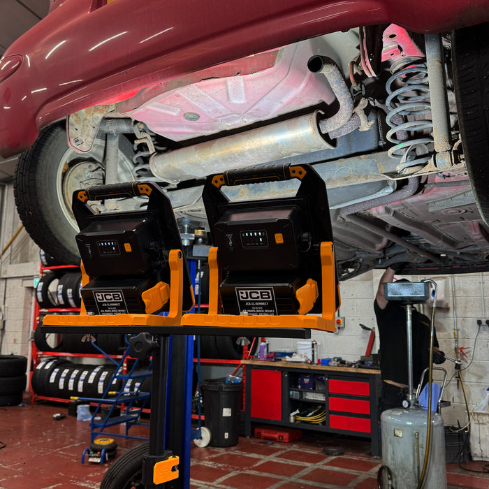 JCB Telescopic Height Adjustable Worklight Tripod | JCB-TRIP