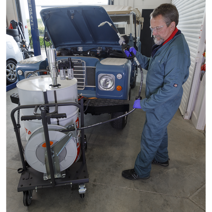 Air Operated Oil Dispensing System with 10m Retractable Hose Reel | AK4562D