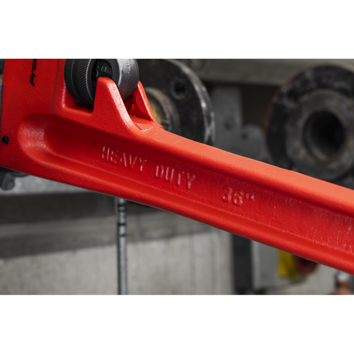 Premier Cast Steel Pipe Wrench European Pattern 915mm | AK5113
