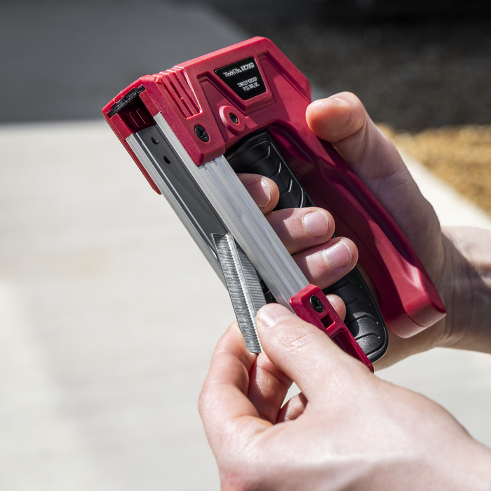 Heavy-Duty Staple & Brad Nail Gun | AK7067