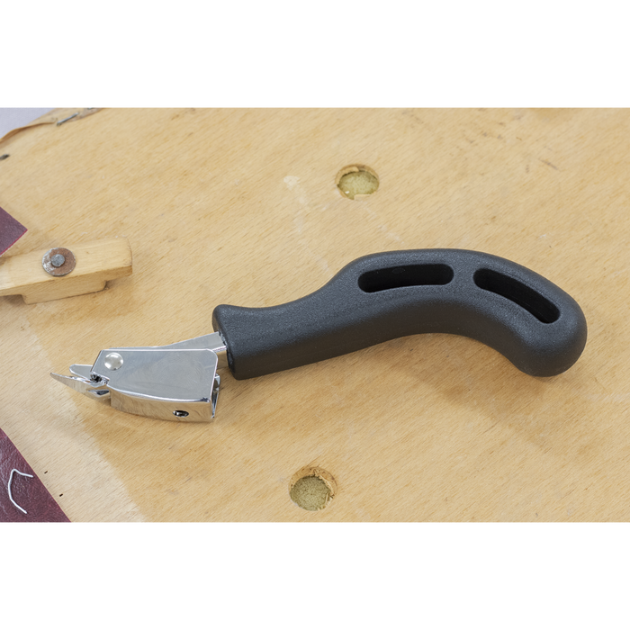 Premier Heavy-Duty Staple Remover | AK707