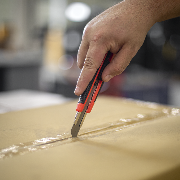 Retractable Snap-Off Knife | AK86R