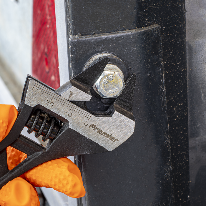 Premier Low Profile Adjustable Wrench 140mm | AK9568