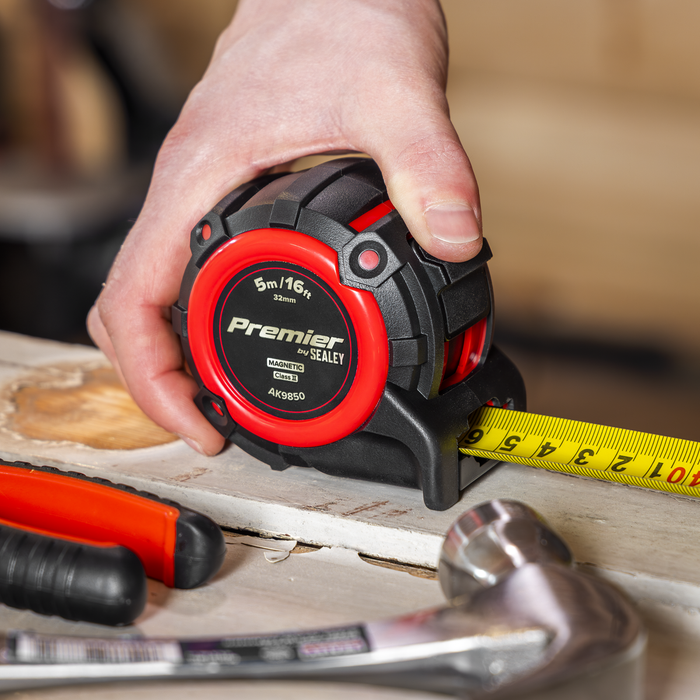 Premier Metric/Imperial Tape Measure Extra-Wide Blade 5m(16ft) x 32mm | AK9850