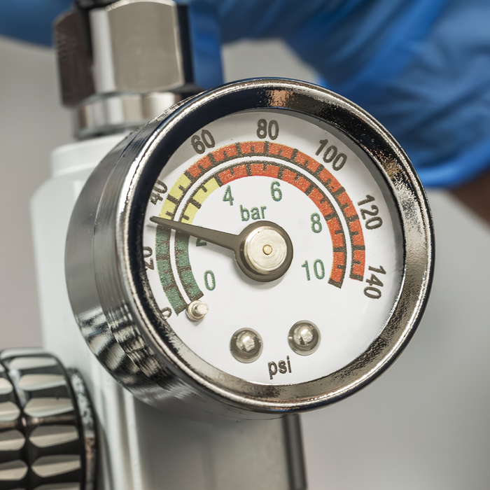 On-Gun Air Pressure Regulator/Gauge | AR01