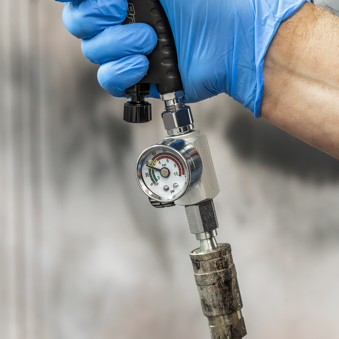 On-Gun Air Pressure Regulator/Gauge | AR01