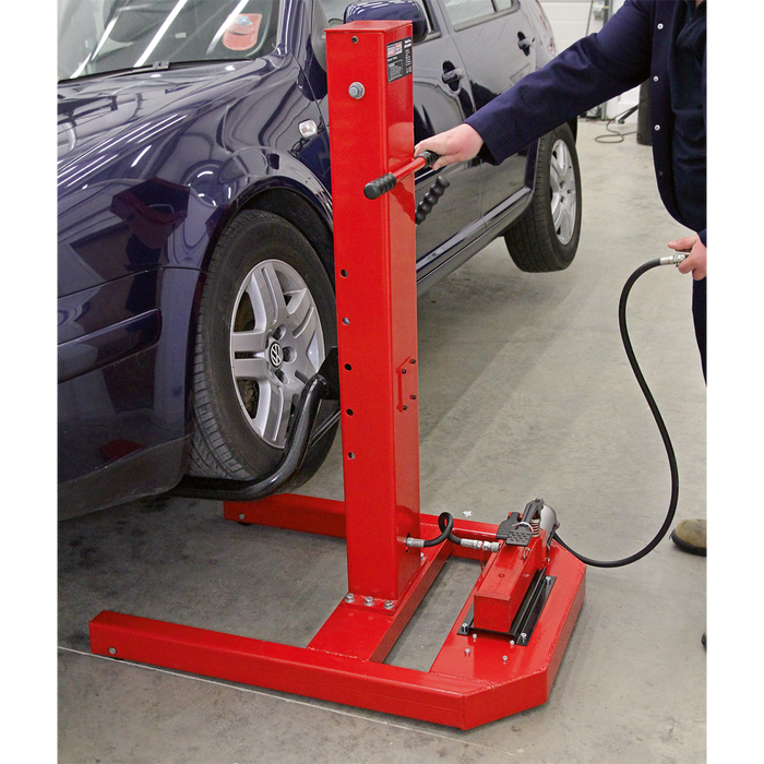 Air/Hydraulic Vehicle Lift with Foot Pedal 1.5 Tonne | AVR1500FP