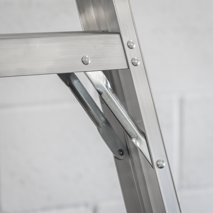 Industrial Step Ladder 8-Tread Aluminium - EN 131 | AXL8