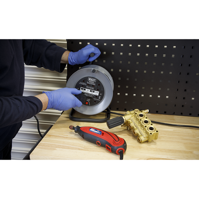 15m Cable Reel with Thermal Trip 4 x 230V | BCR153T