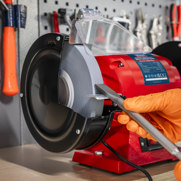 Heavy-Duty 200mm Bench Grinder 600W/230V | BG200/99