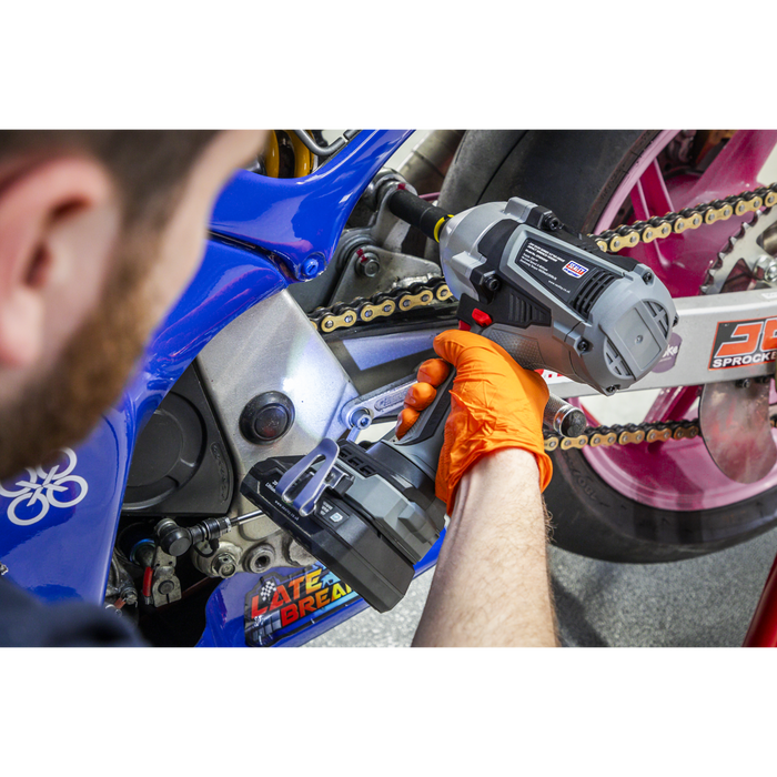 Premier SV20 Series 1/2"Sq Drive Brushless Cordless Impact Wrench 20V - Body Only | CP20VXIW