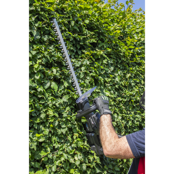 Hedge Trimmer Kit 40V 4Ah SV20 Series 52cm | CP40VHTKIT