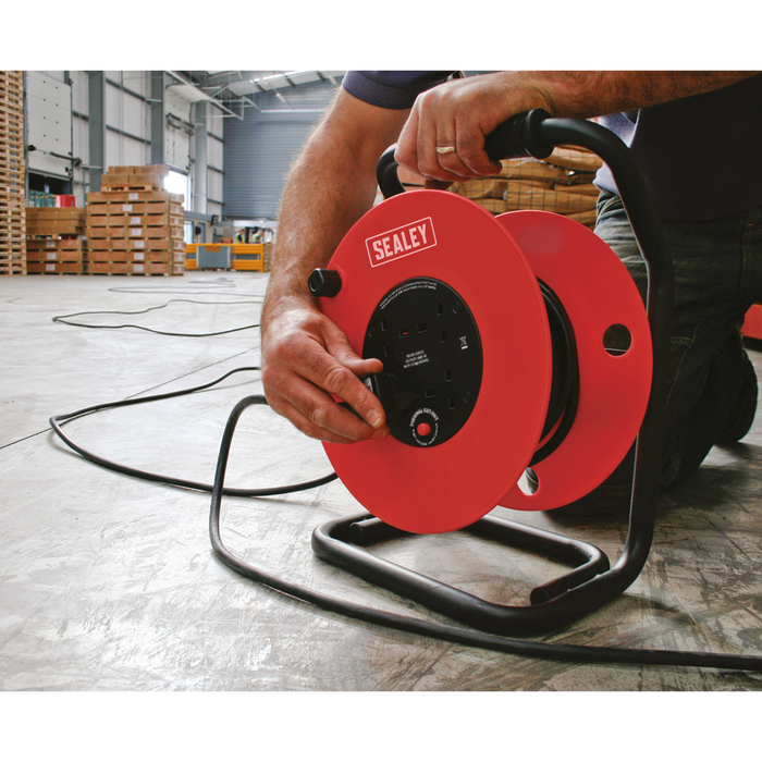 50m Heavy-Duty Cable Reel with Thermal Trip 4 x 230V | CR25025