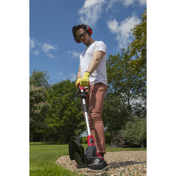 SV20 Series Cordless Trimmer 20V with 4Ah Battery & Charger | CS20VCOMBO4