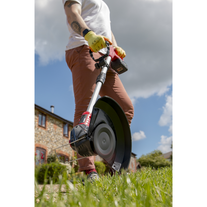 SV20 Series Cordless Trimmer 20V with 4Ah Battery & Charger | CS20VCOMBO4