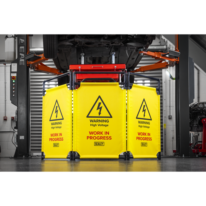 Folding Safety Barrier for Hybrid/Electric Vehicles | EV20