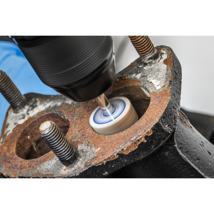 25 x 10mm Abrasive Flap Wheel with 6mm Shaft 40Grit - Pack of 5 | FW2510405