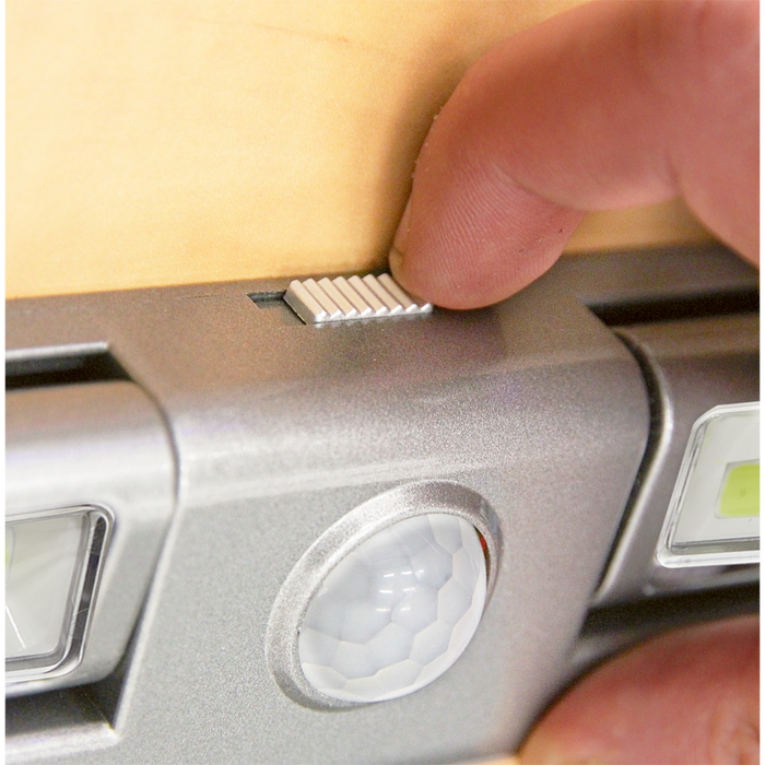 Auto Light with PIR Sensor 1W COB LED | GL93