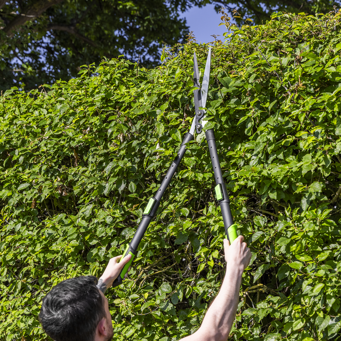 Telescopic Hedge Shears with Soft Grip Handle & Carbon Steel Blade | GTSG019