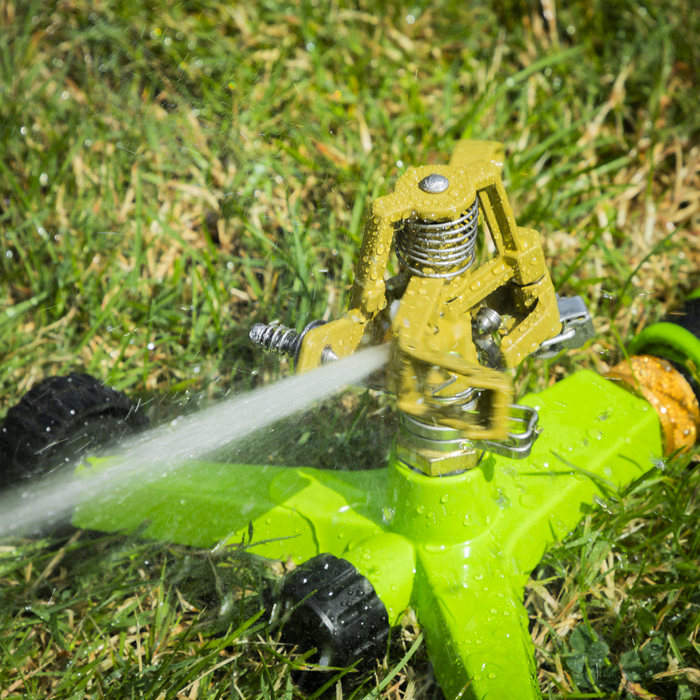 Pulsating Sprinkler with Metal Wheeled Base | JS2034