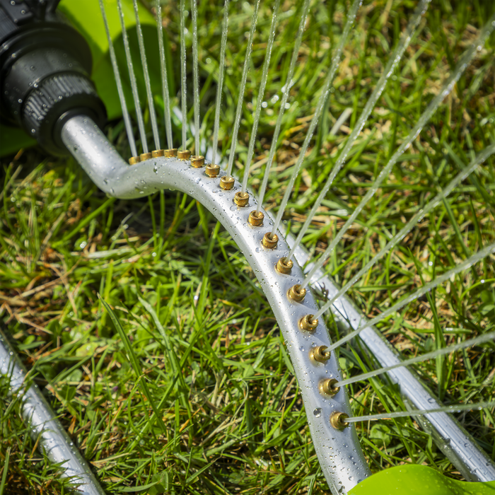 Oscillating Water Sprinkler 17 Nozzles with Brass Heads | JS2122