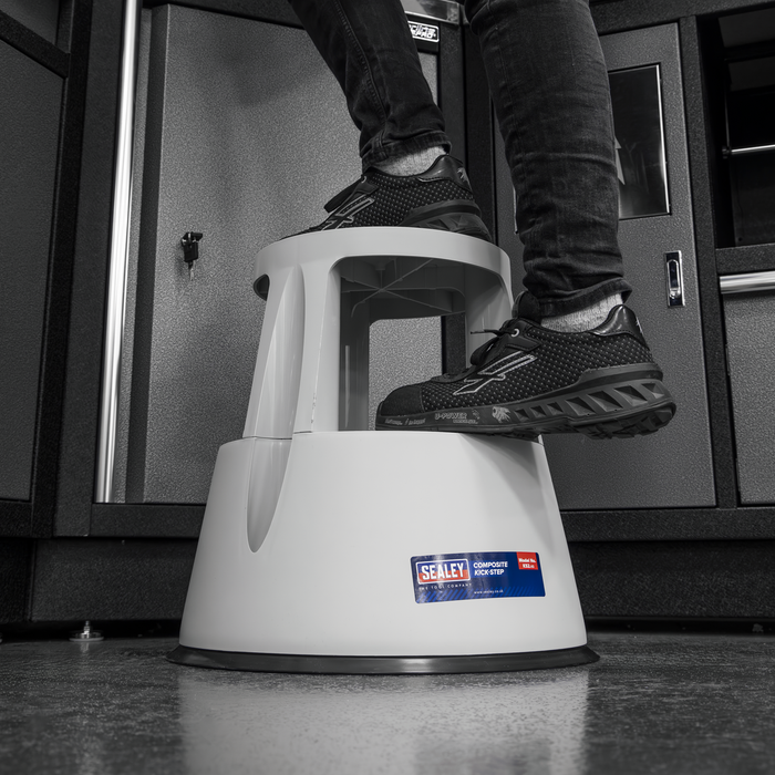 Composite Kick-Step - EN 14183 | KS2