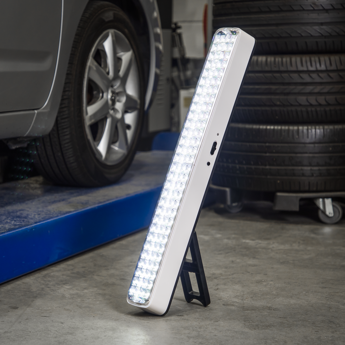 Rechargeable Emergency Floodlight 5W SMD LED | LED1200E