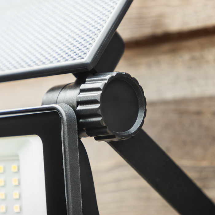 Extra-Slim Solar Floodlight with Wall Bracket 20W SMD LED | LED20S