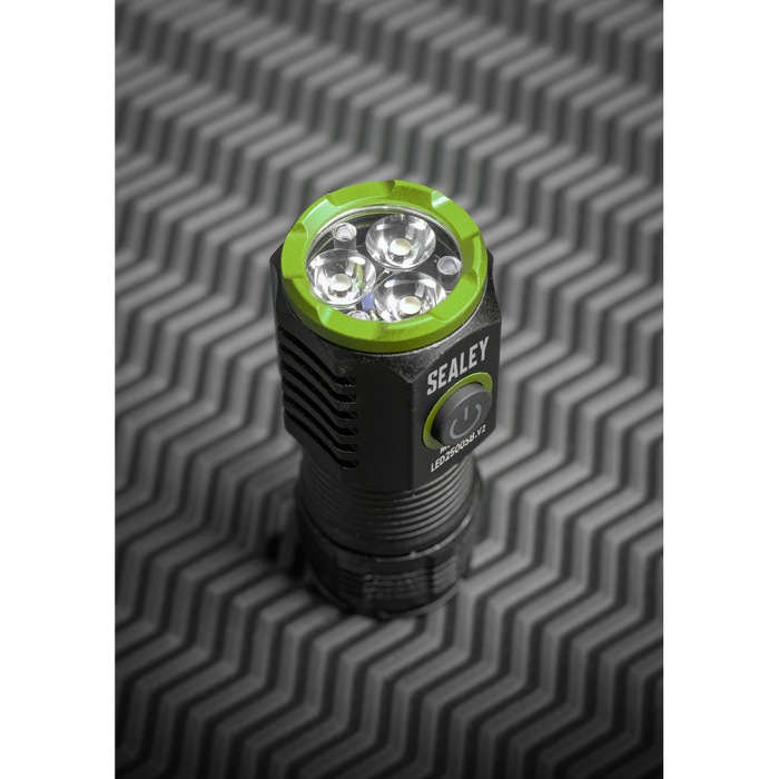 Super Beam 2500lm Rechargeable SMD LED 24W Pocket Light | LED2500SB