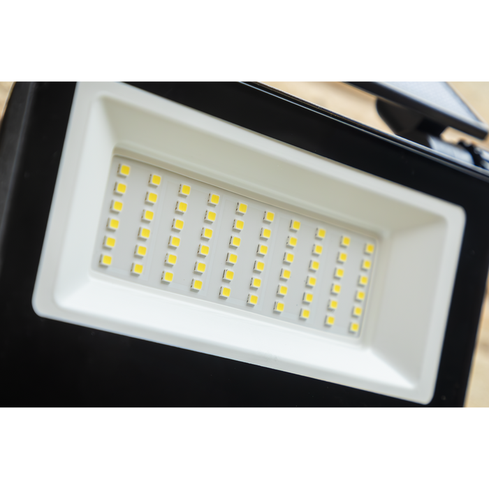 Extra-Slim Solar Floodlight with Wall Bracket 30W SMD LED | LED30S