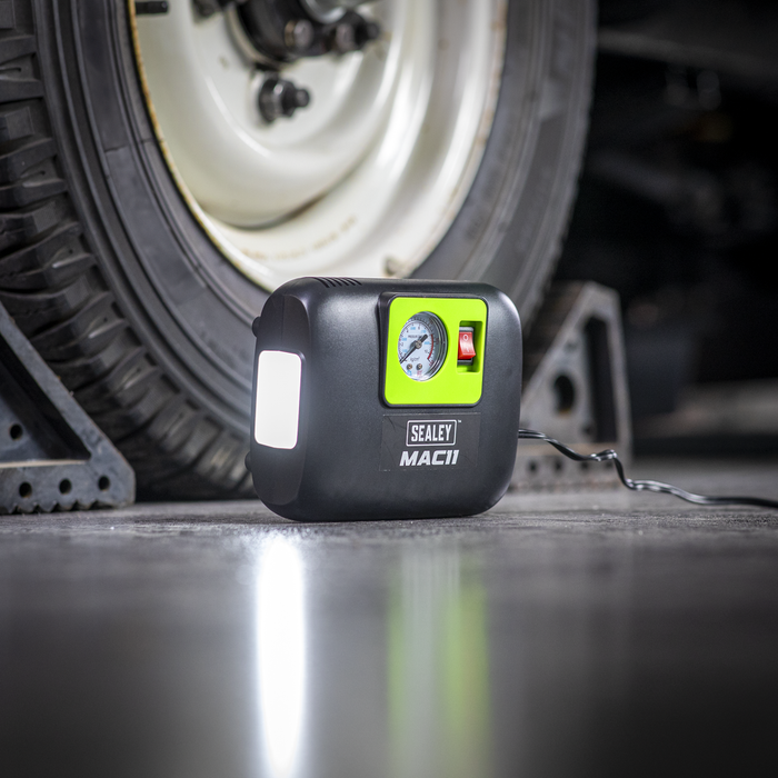 Tyre Inflator with Worklight 12V | MAC11