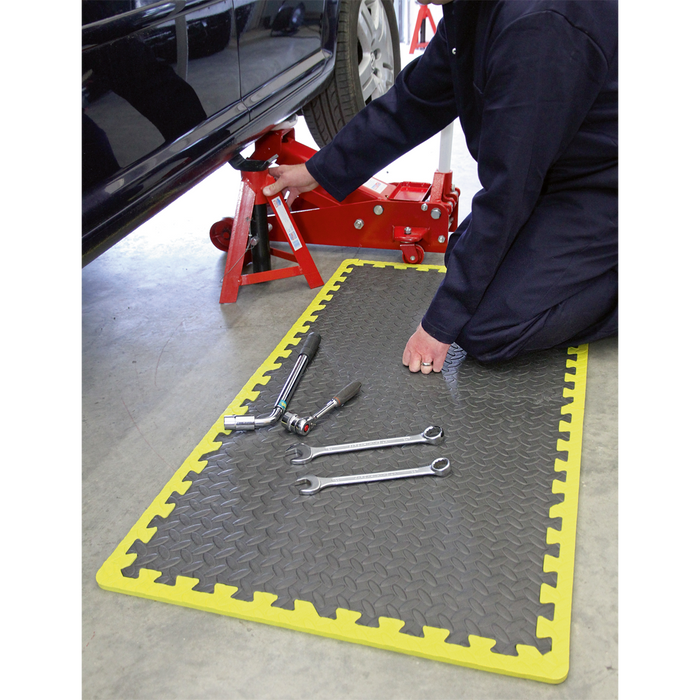 Interlocking EVA Foam Workshop Mat Set with Hi-Vis Edges 1240 x 1825mm | MIC1218Y3