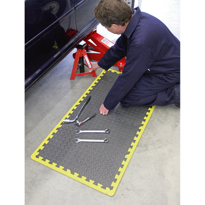 Interlocking EVA Foam Workshop Mat Set with Hi-Vis Edges 1240 x 1825mm | MIC1218Y3