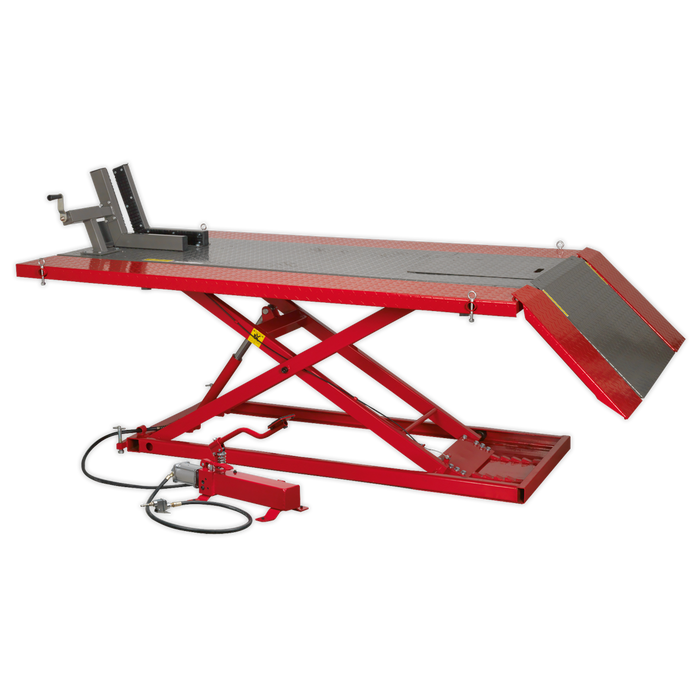 Air/Hydraulic Mini Tractor/Quad/Motorcycle Lift 680kg Capacity | MT680