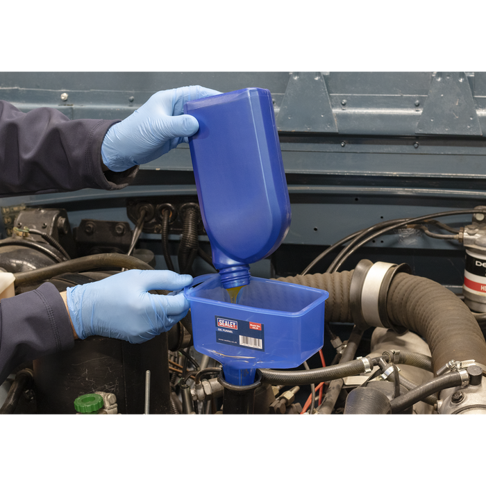 Square Oil Funnel | OIL1F