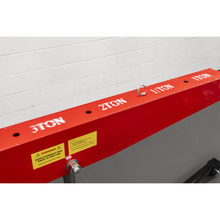 Fixed Frame Engine Crane with Extendable Legs 3 Tonne | PH30