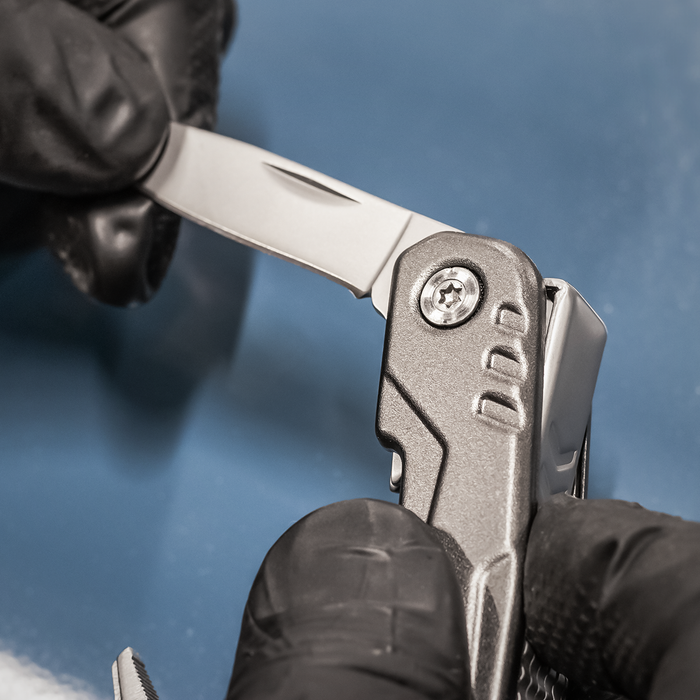 Premier 14-Function Multi-Tool | PK39