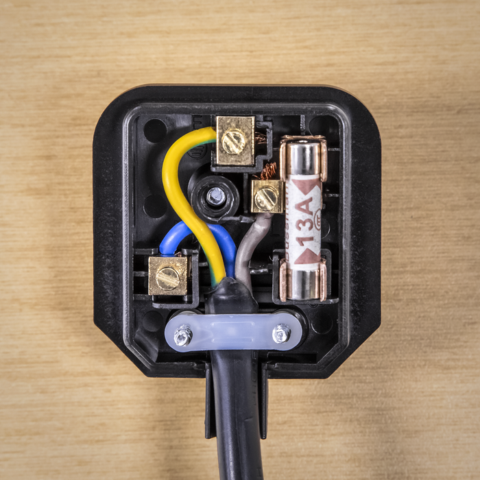 13A Heavy-Duty Rewirable Plug - Black | PL/13/3S