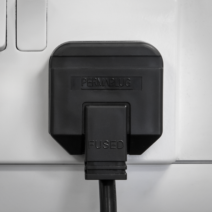 13A Heavy-Duty Rewirable Plug - Black | PL/13/3S