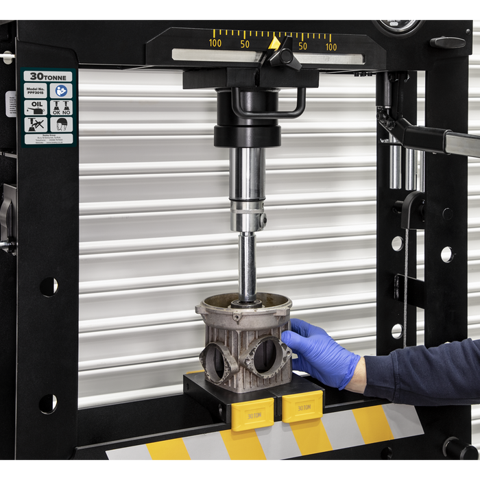 Viking Floor Type Air/Hydraulic Press with Sliding Ram and Foot Pedal 30 Tonne | PPF301S