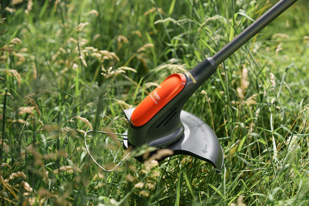 Flymo 18V UltraTrim 300 KIT 4.0 Battery Grass Trimmer | 970755501