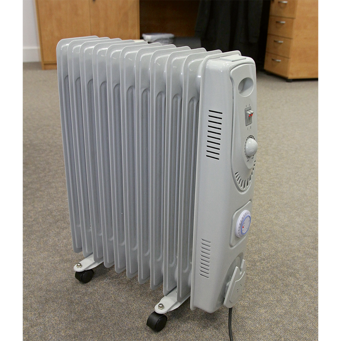 11-Element Oil Filled Radiator with Timer 2500W/230V | RD2500T