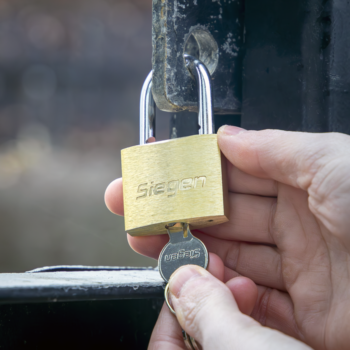 Siegen Brass Body Padlock with Brass Cylinder 40mm | S0987