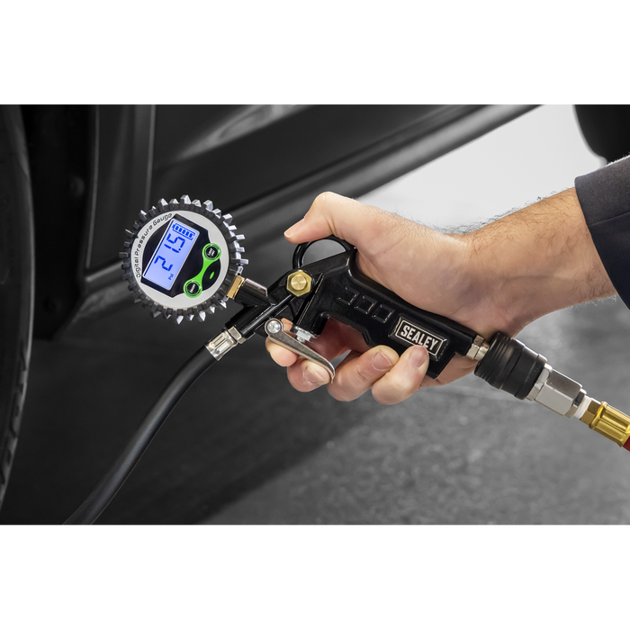 Digital Pistol Grip Tyre Inflator with Clip-On Connector | SA332D