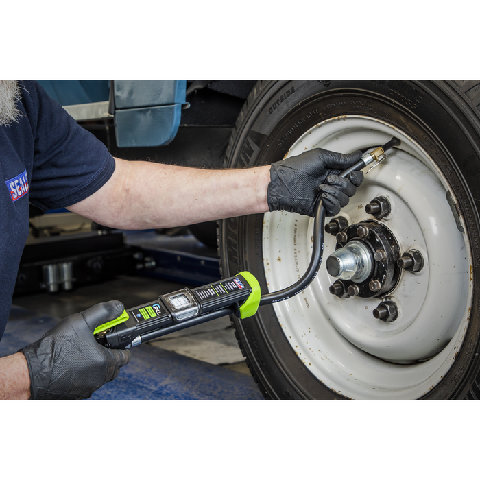 PCL Airlite Eco Tyre Inflator with Clip-On Connector | SA37/98